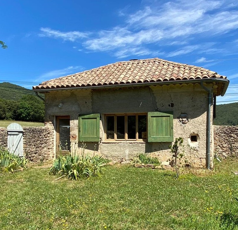 maison de campagne en pierre